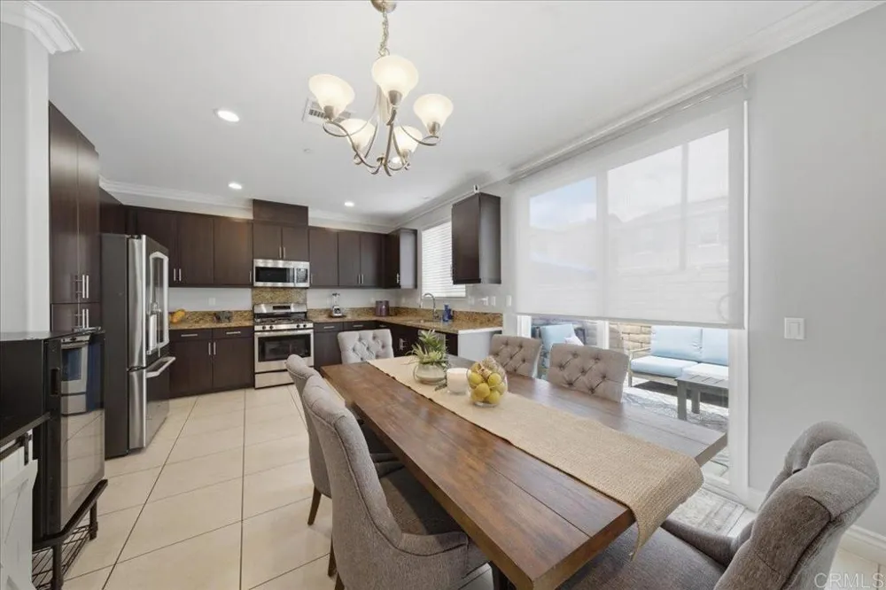 42921 Avenida Amistad Temecula, CA 92592