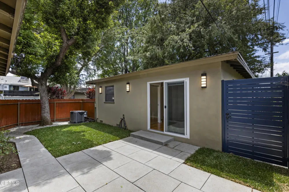 420 Violet Avenue Monrovia, CA 91016
