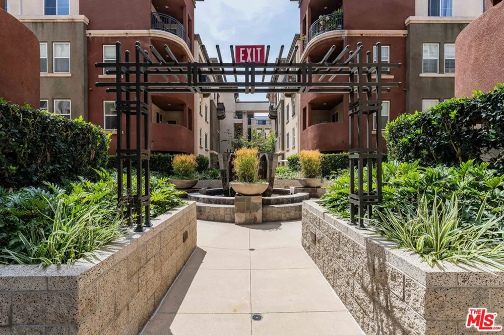 6020 Seabluff Drive #416 Playa Vista, CA 90094