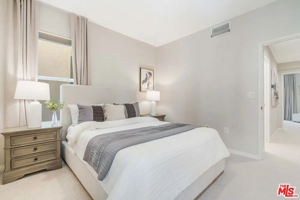 6020 Seabluff Drive #416 Playa Vista, CA 90094