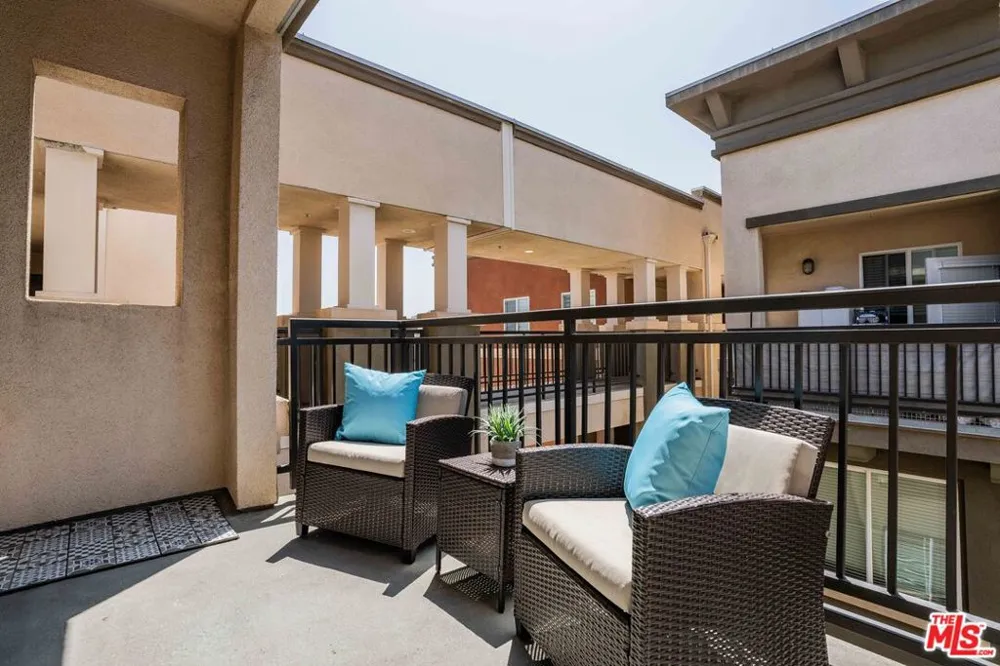 6020 Seabluff Drive #416 Playa Vista, CA 90094