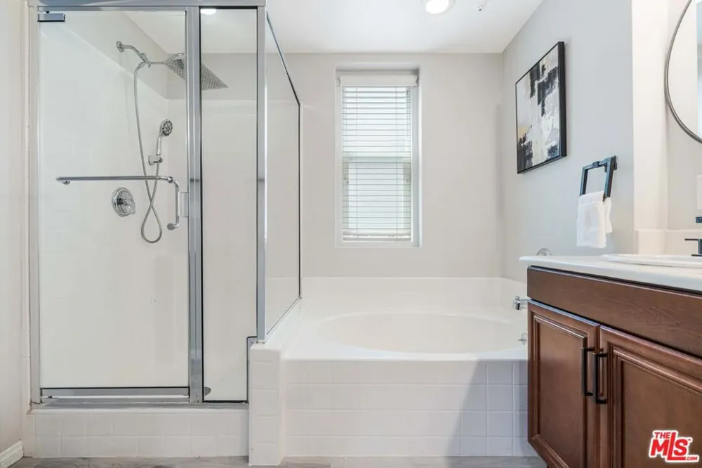 6020 Seabluff Drive #416 Playa Vista, CA 90094