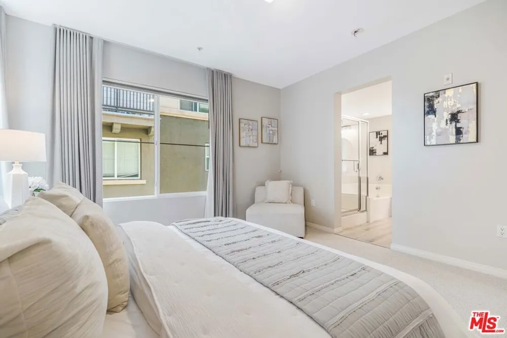 6020 Seabluff Drive #416 Playa Vista, CA 90094