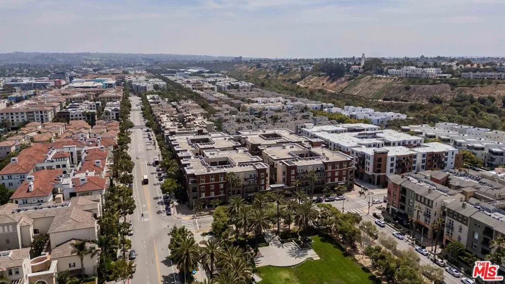 6020 Seabluff Drive #416 Playa Vista, CA 90094