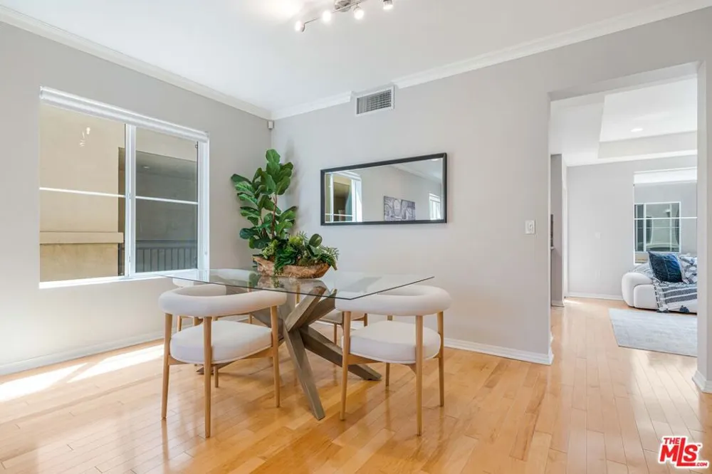 6020 Seabluff Drive #416 Playa Vista, CA 90094