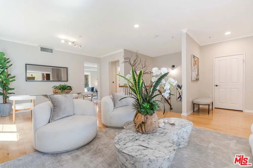 6020 Seabluff Drive #416 Playa Vista, CA 90094