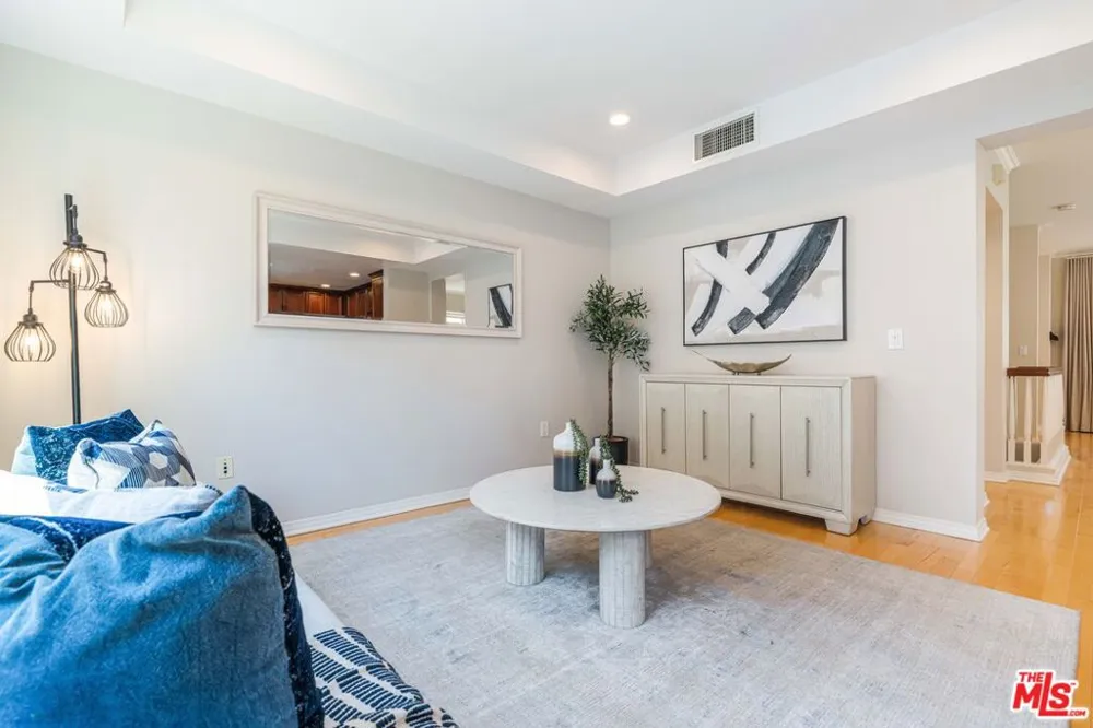 6020 Seabluff Drive #416 Playa Vista, CA 90094