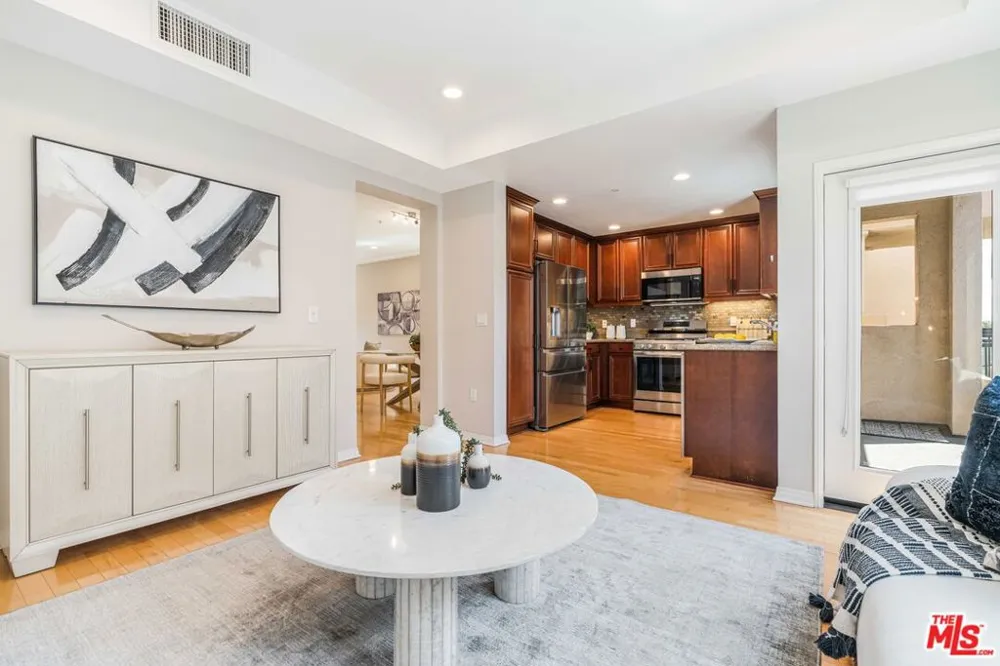 6020 Seabluff Drive #416 Playa Vista, CA 90094