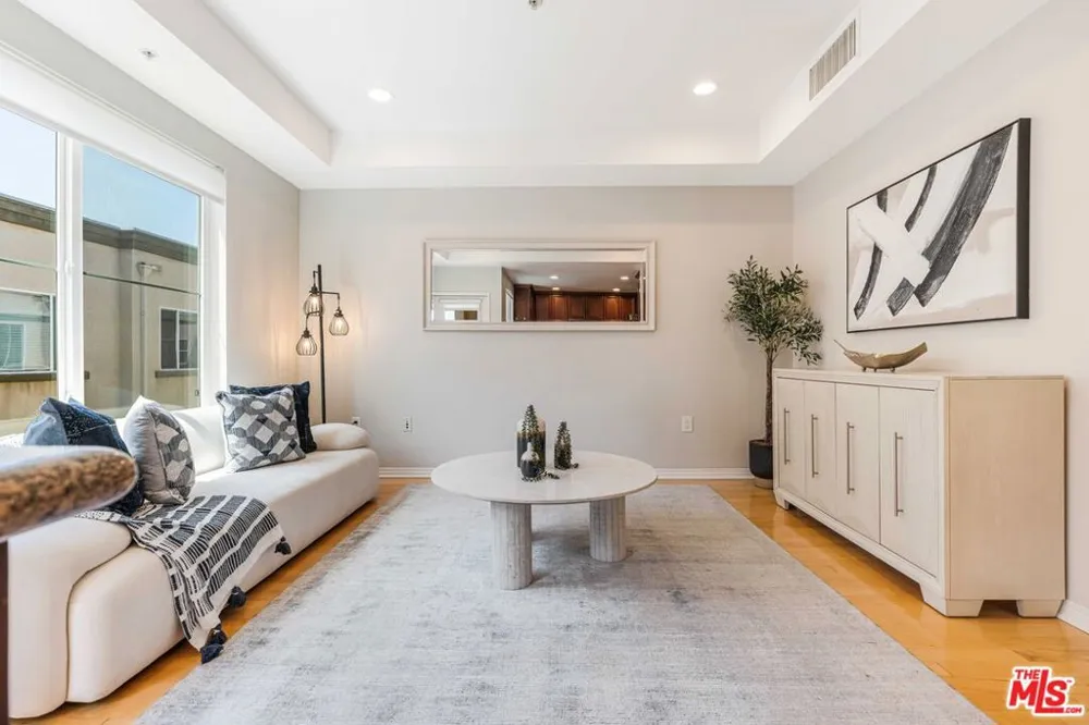 6020 Seabluff Drive #416 Playa Vista, CA 90094
