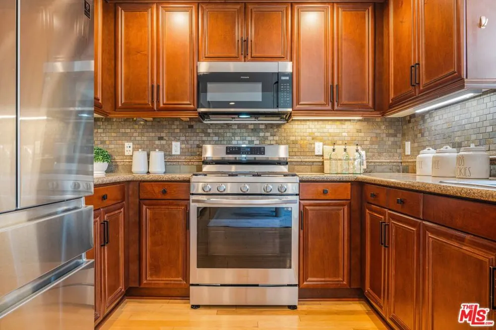 6020 Seabluff Drive #416 Playa Vista, CA 90094