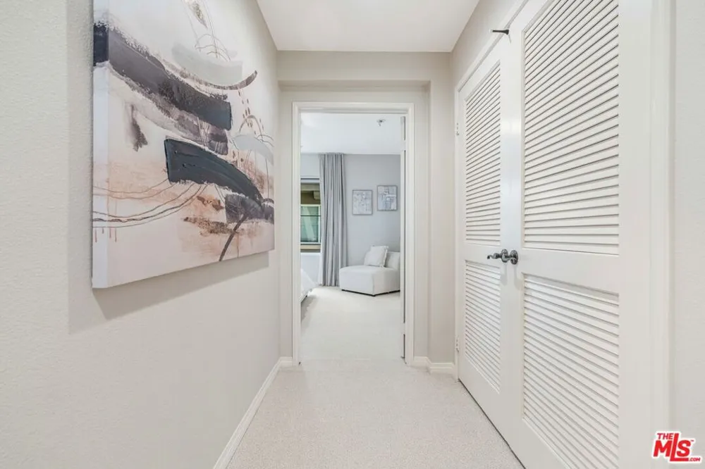 6020 Seabluff Drive #416 Playa Vista, CA 90094