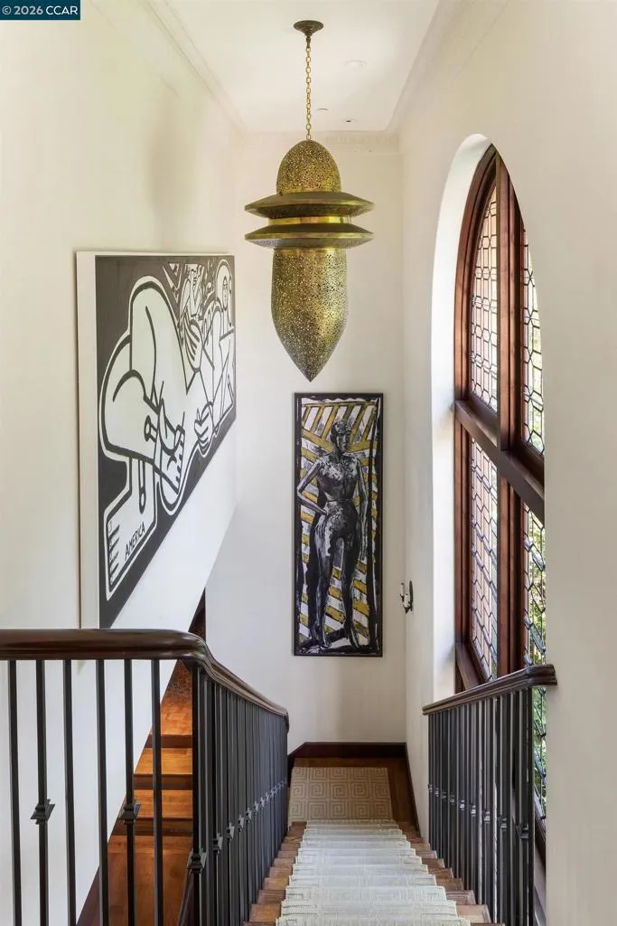 280 Indian Rd Piedmont, CA 94610
