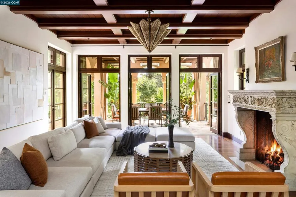 280 Indian Rd Piedmont, CA 94610
