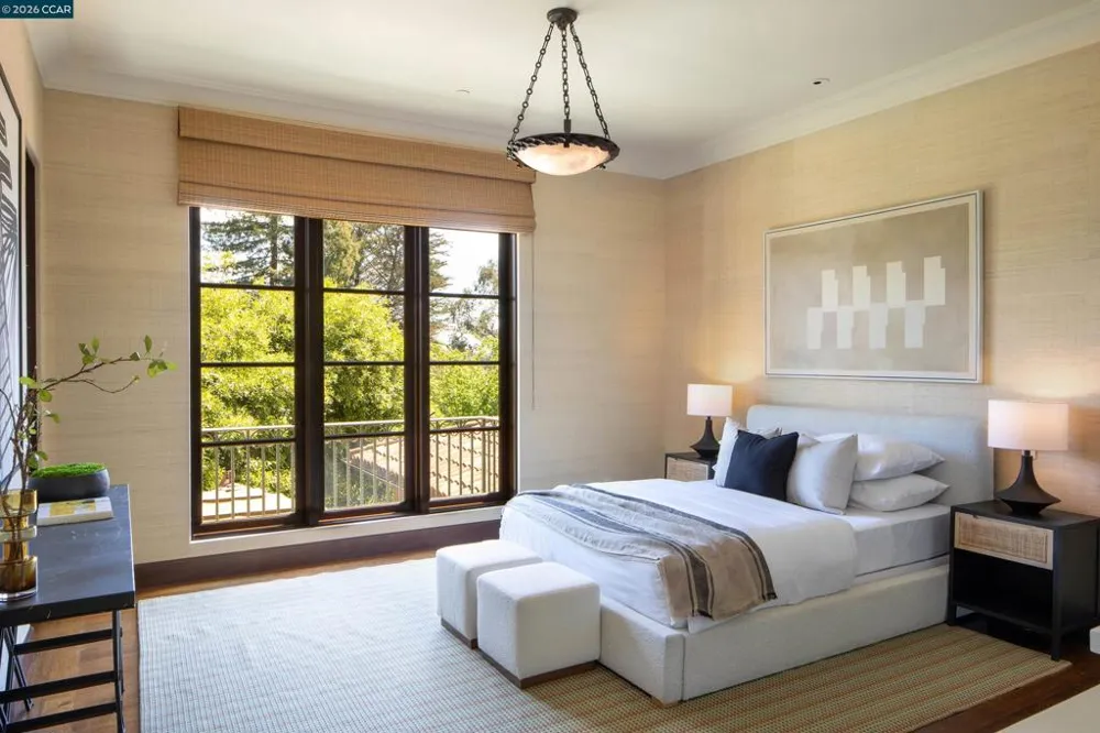 280 Indian Rd Piedmont, CA 94610