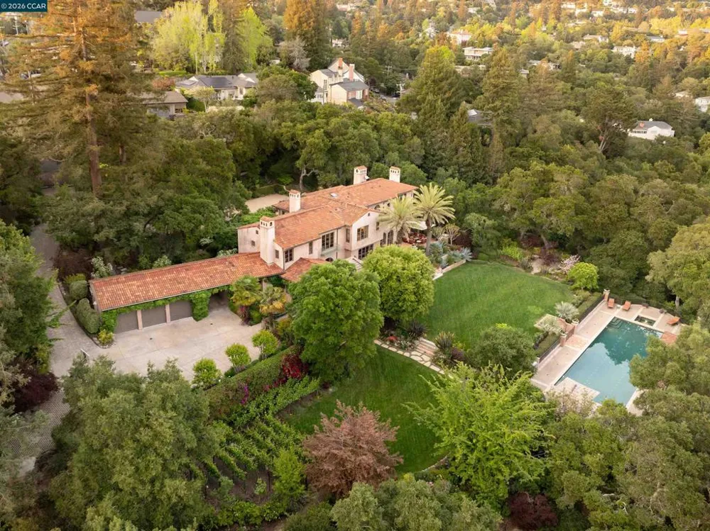 280 Indian Rd Piedmont, CA 94610