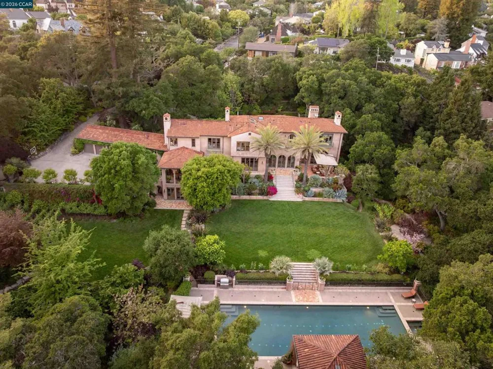 280 Indian Rd Piedmont, CA 94610