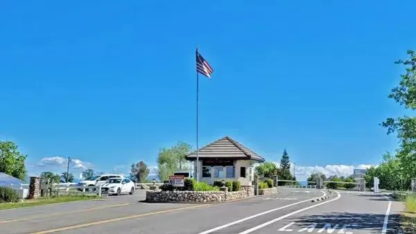 19041 Finger Point Drive Cottonwood, CA 96022