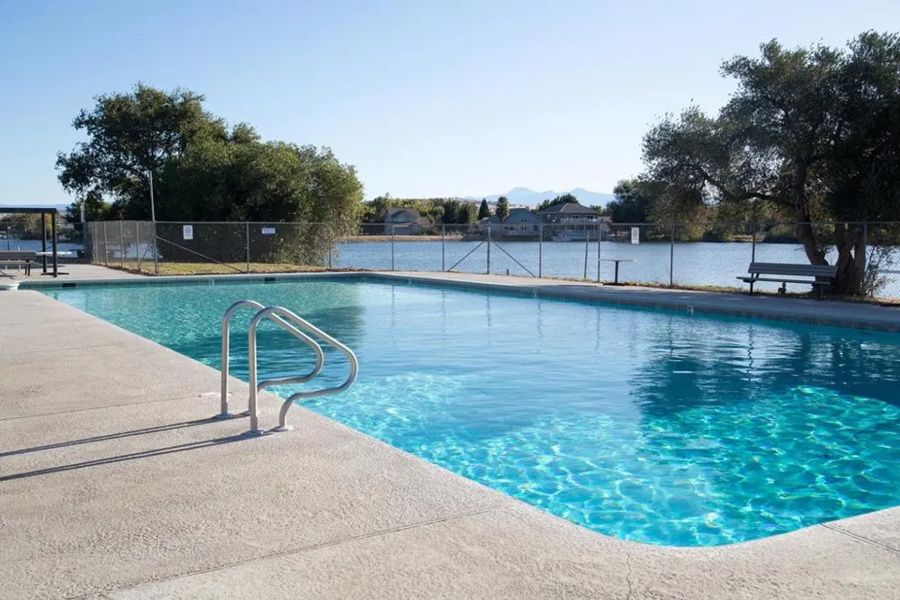 19041 Finger Point Drive Cottonwood, CA 96022
