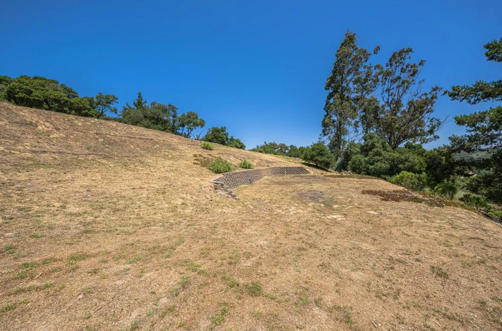 8734 Eagles Roost Road Salinas, CA 93907