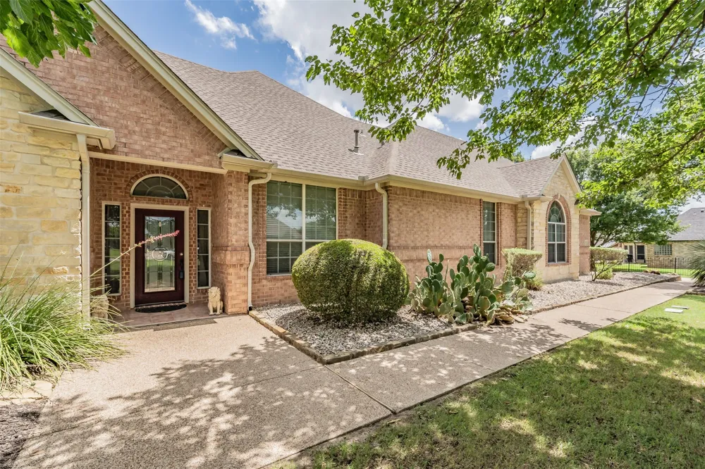 1049 Van Zandt Court Haslet, TX 76052
