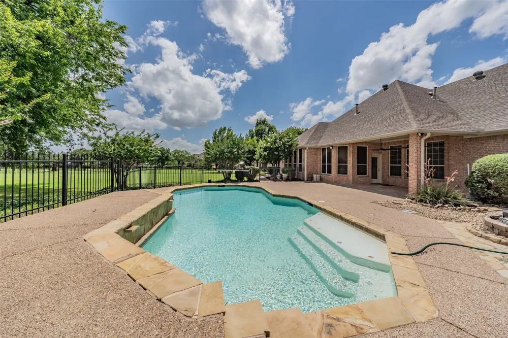 1049 Van Zandt Court Haslet, TX 76052