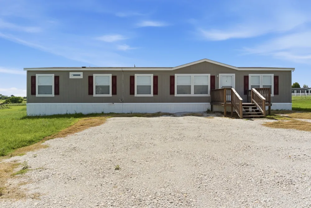 303 Mesa Ridge Decatur, TX 76234