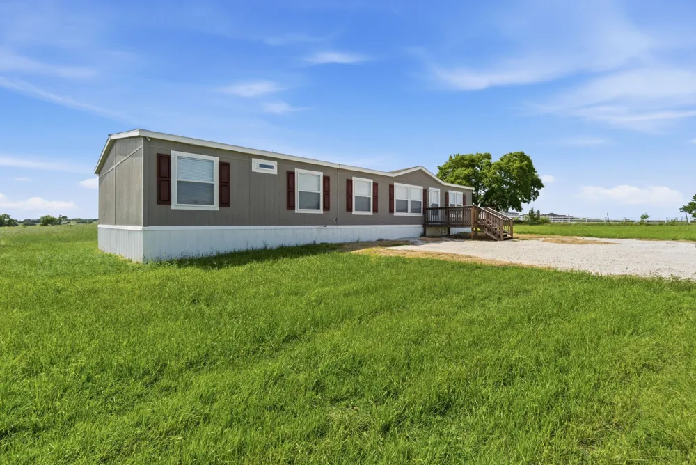 303 Mesa Ridge Decatur, TX 76234