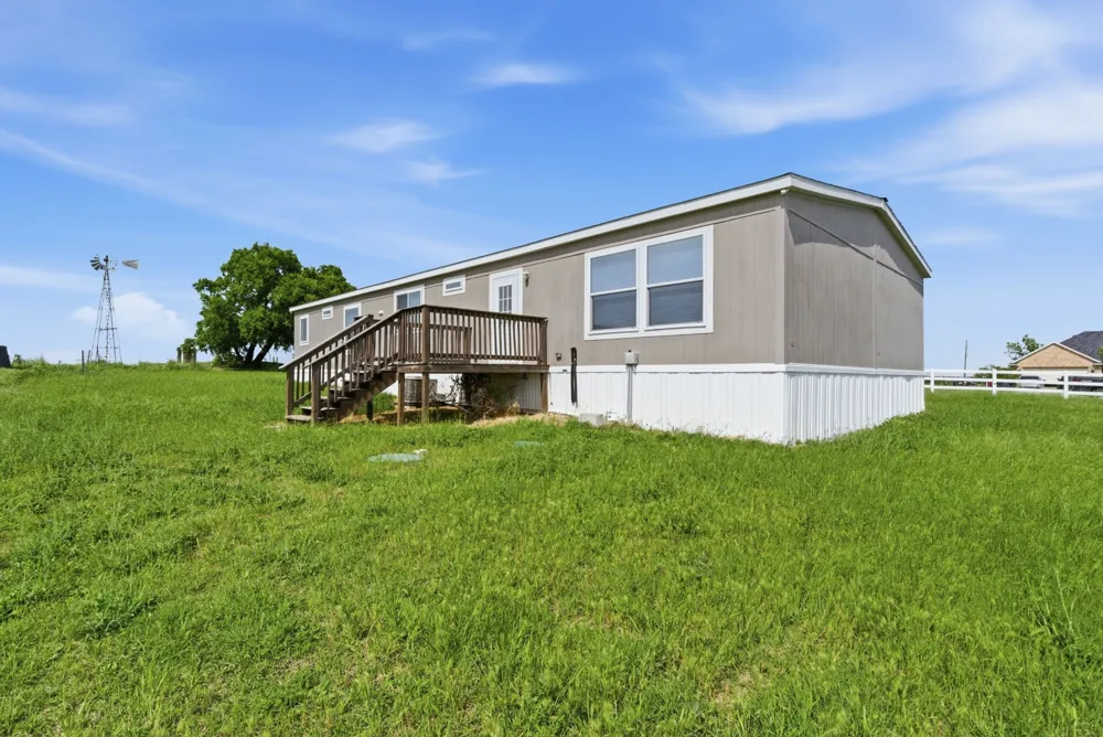 303 Mesa Ridge Decatur, TX 76234