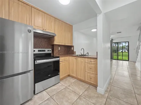 1001 SW 105 Ave #113