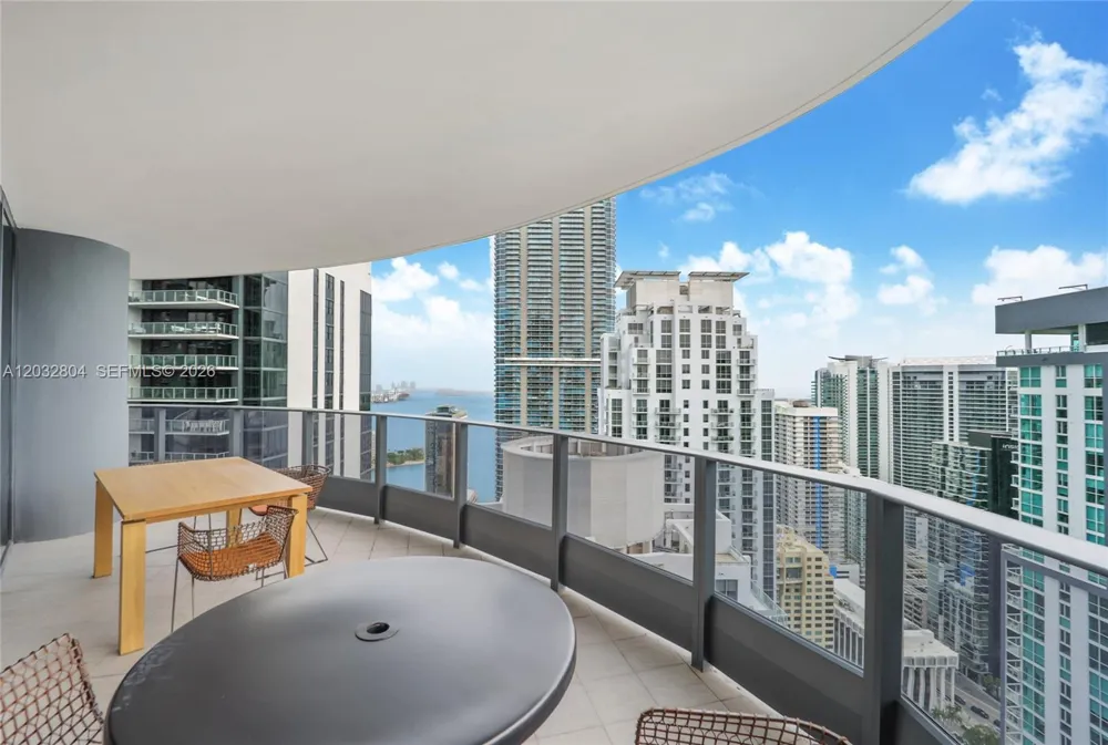 1000 Brickell Plz #4401 Miami, FL 33131