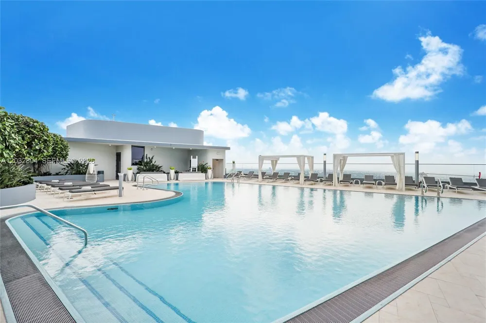 1000 Brickell Plz #4401 Miami, FL 33131