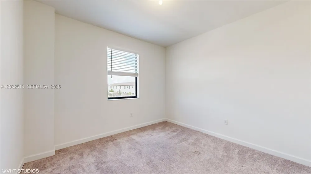 10004 SW 231 LN Miami, FL 33190