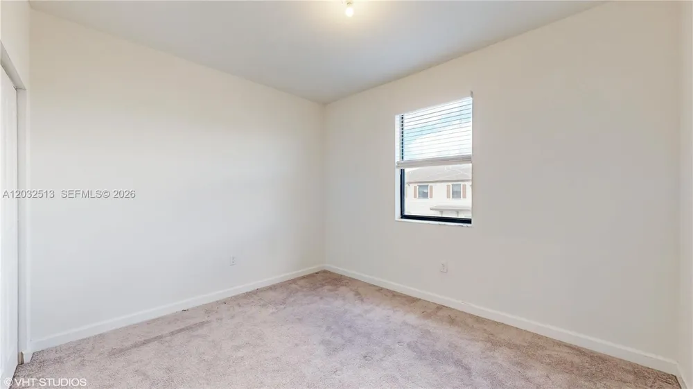 10004 SW 231 LN Miami, FL 33190