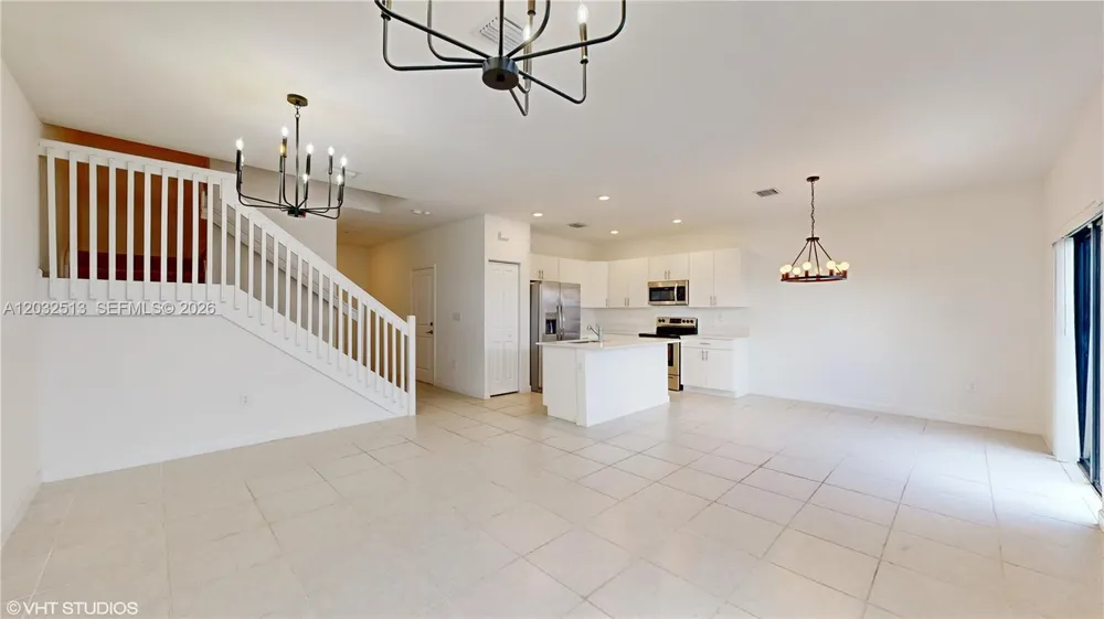 10004 SW 231 LN Miami, FL 33190