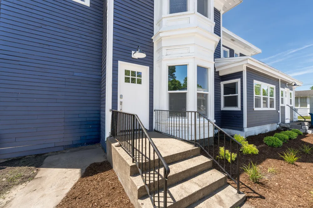 18 Franklin Street Hartford City, MI 49057