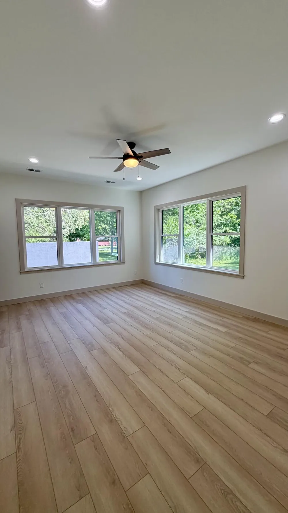 1810 Leonard Street NW Tallmadge Charter Township, MI 49534