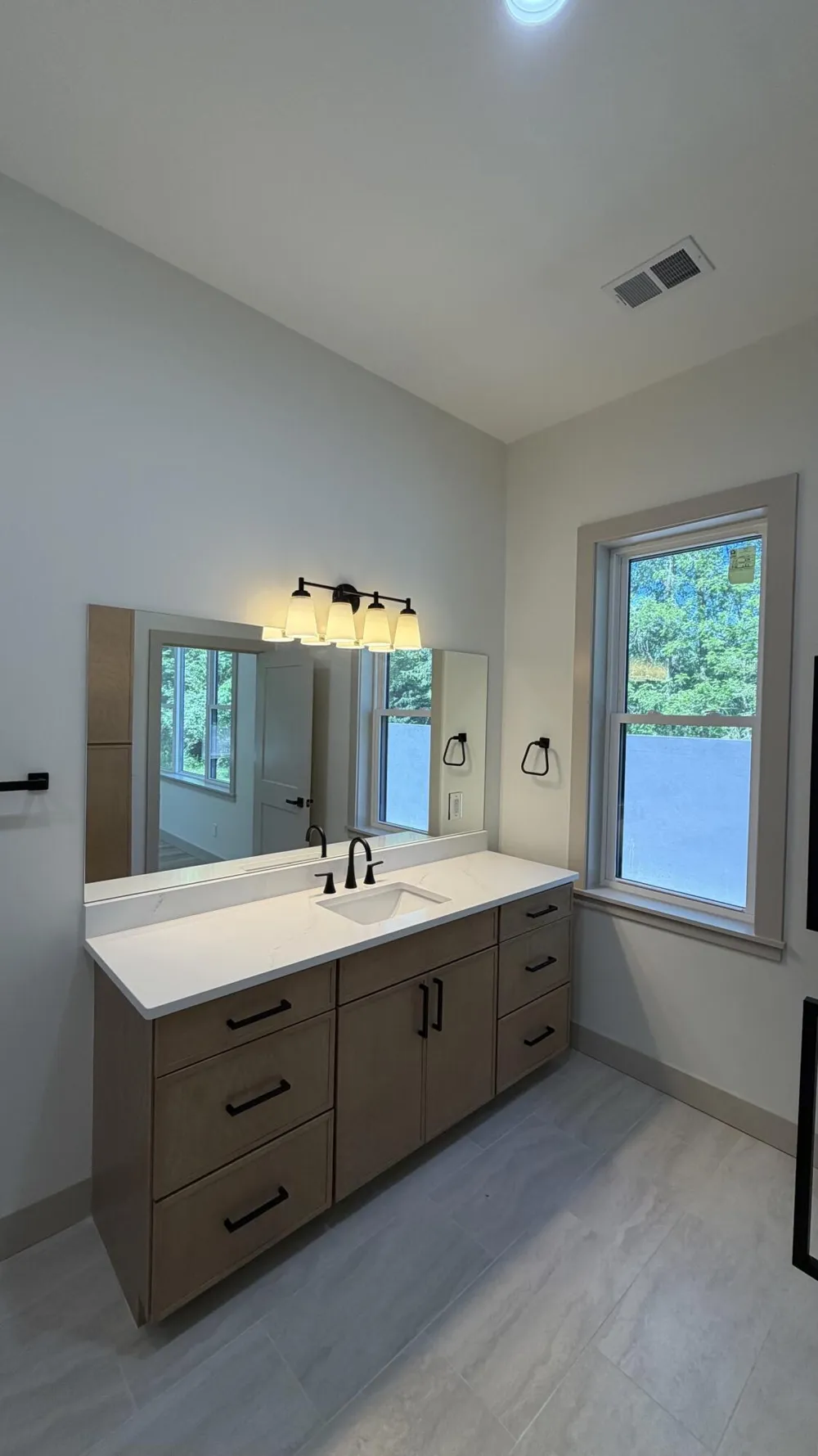 1810 Leonard Street NW Tallmadge Charter Township, MI 49534