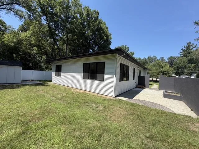 1810 Leonard Street NW Tallmadge Charter Township, MI 49534