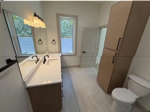 1810 Leonard Street NW Tallmadge Charter Township, MI 49534