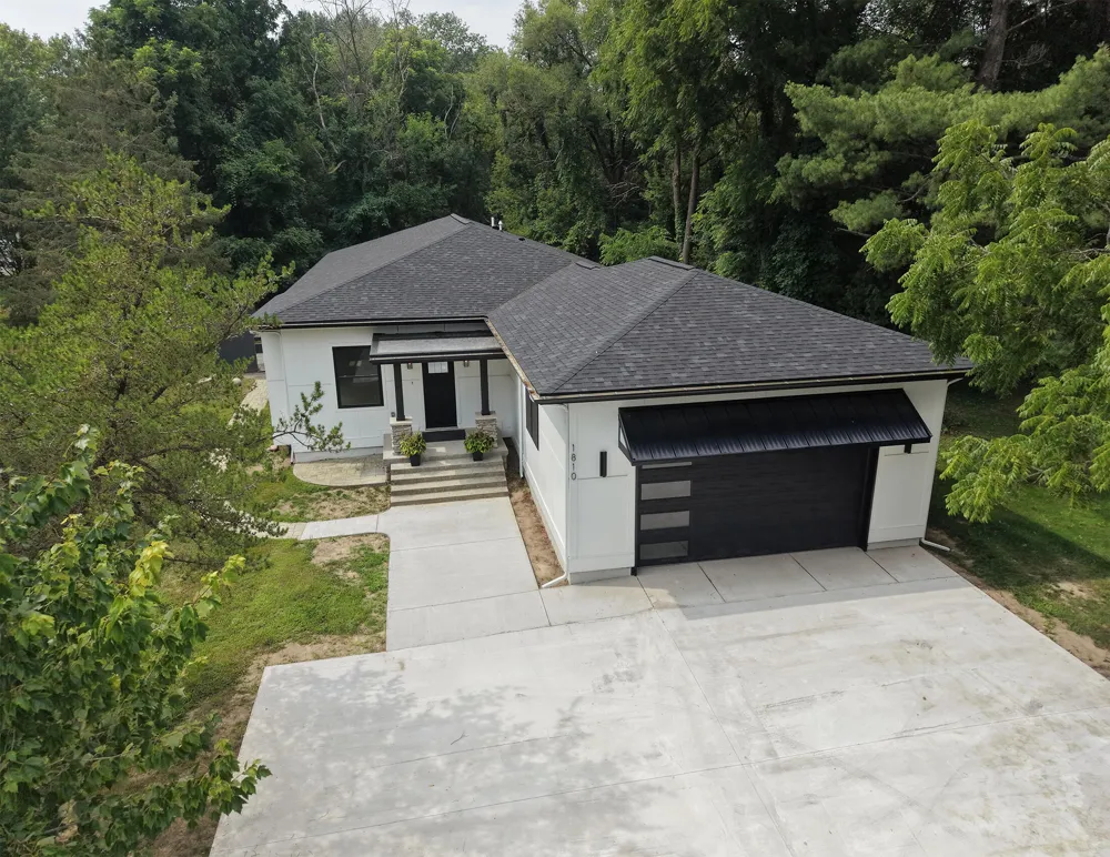 1810 Leonard Street NW Tallmadge Charter Township, MI 49534