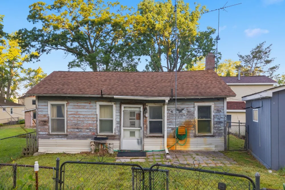 11106 Patterson Lake Drive Putnam Township, MI 48169