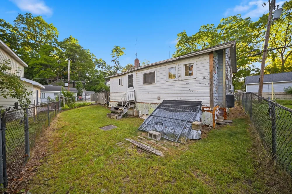 11106 Patterson Lake Drive Putnam Township, MI 48169