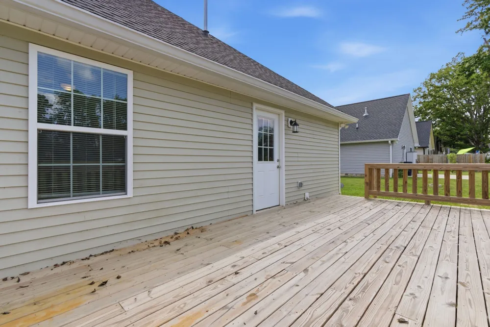 120 Mazie Dr Lafayette, TN 37083