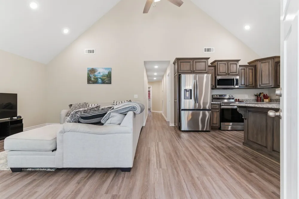 120 Mazie Dr Lafayette, TN 37083