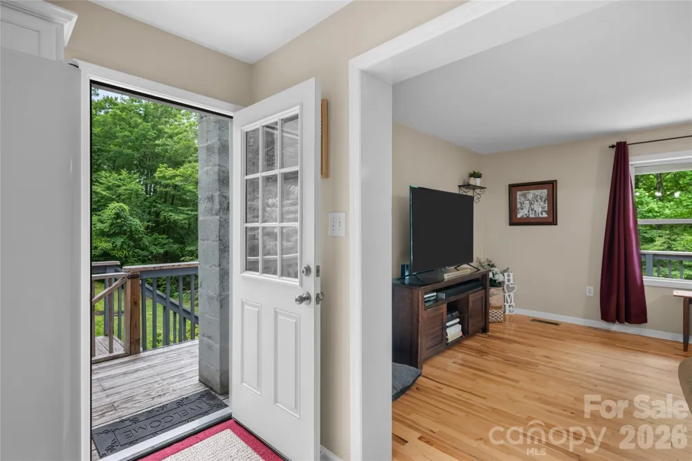 125 Round Mountain Road Brevard, NC 28747