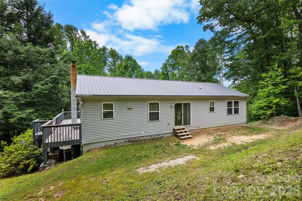 125 Round Mountain Road Brevard, NC 28747