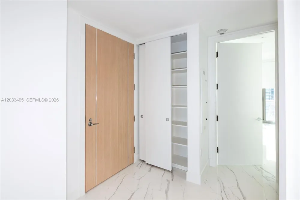 15701 E COLLINS #1403 Sunny Isles Beach, FL 33160