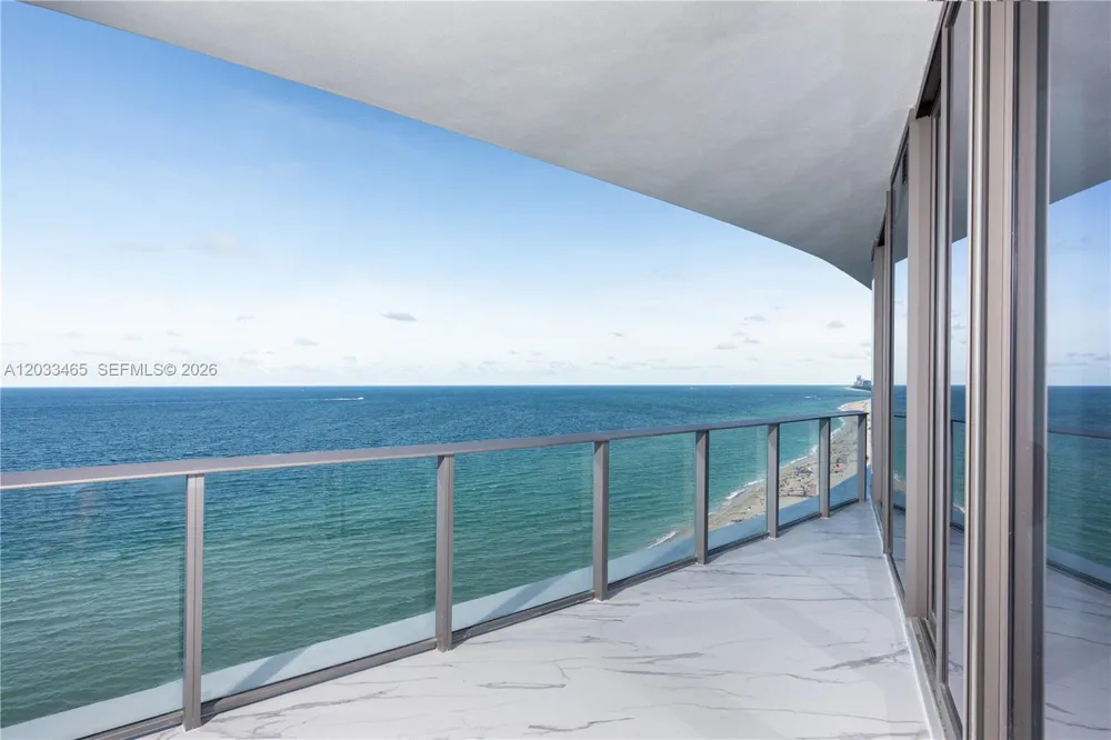 15701 E COLLINS #1403 Sunny Isles Beach, FL 33160