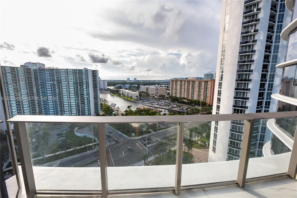 15701 E COLLINS #1403 Sunny Isles Beach, FL 33160