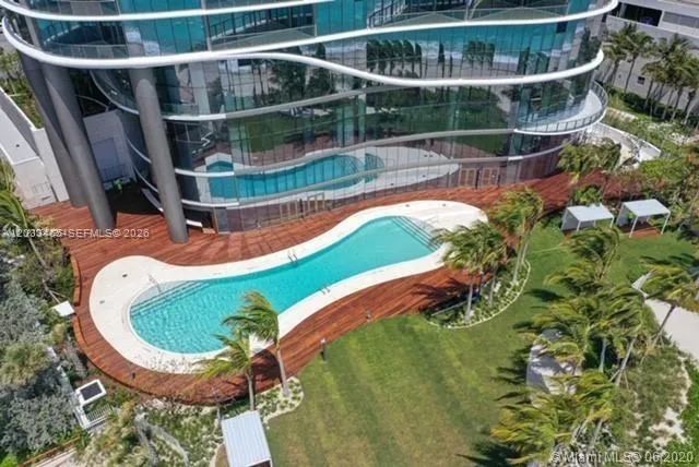 15701 E COLLINS #1403 Sunny Isles Beach, FL 33160